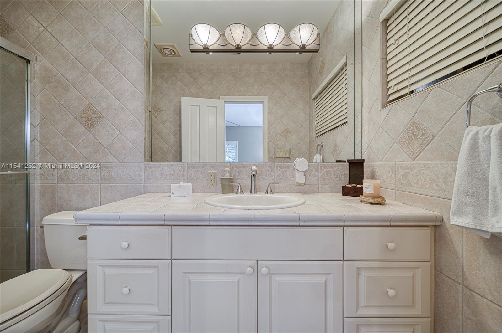 CORAL GABLES BILTMORE SEC - Residential