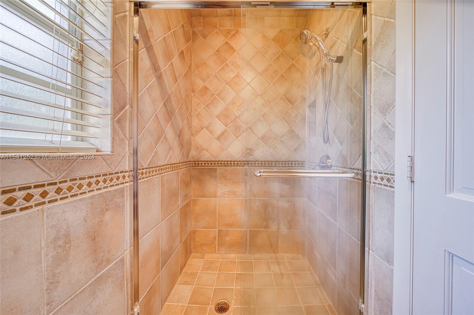 CORAL GABLES BILTMORE SEC - Residential