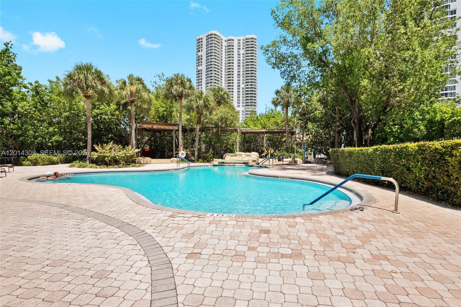 MYSTIC POINTE TOWER 600 C - Residential Lease