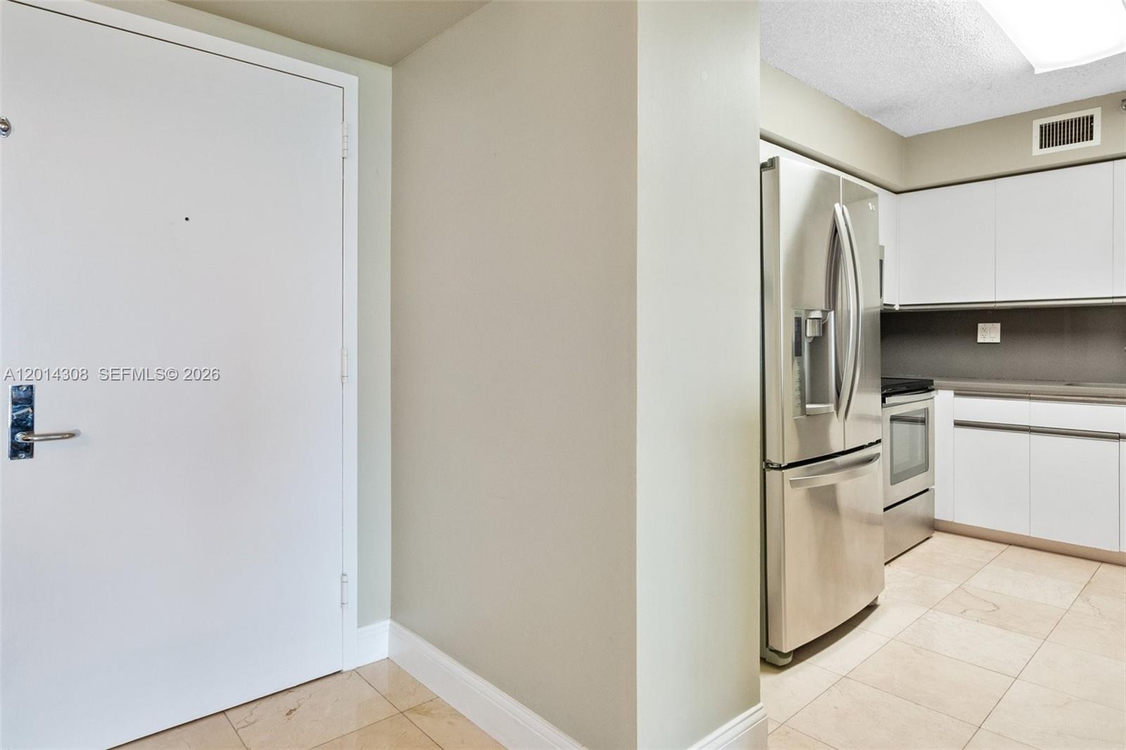 MYSTIC POINTE TOWER 600 C - Residential Lease