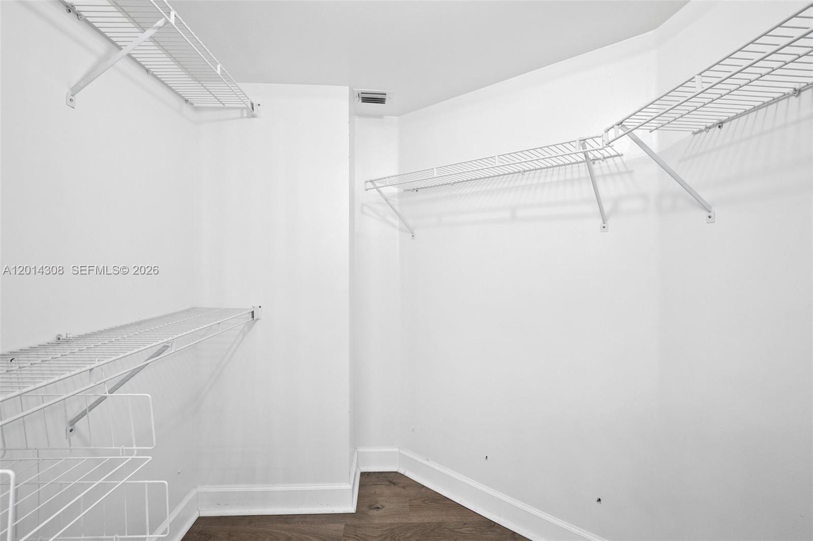 MYSTIC POINTE TOWER 600 C - Residential Lease