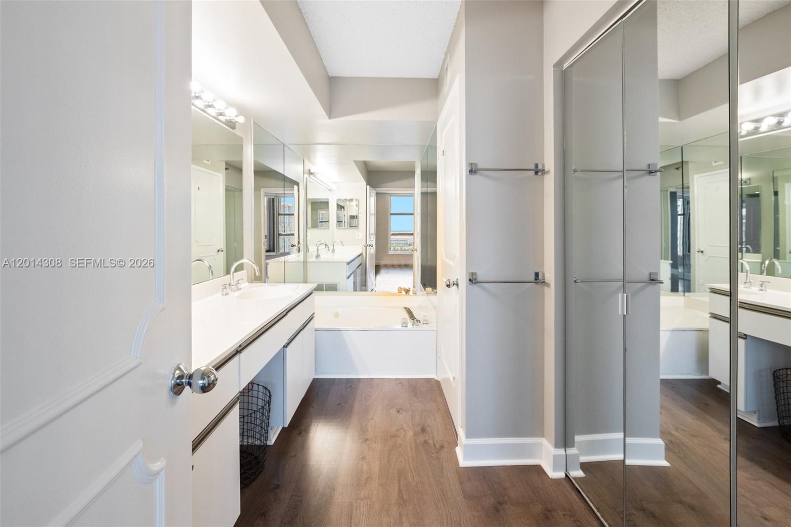 MYSTIC POINTE TOWER 600 C - Residential Lease