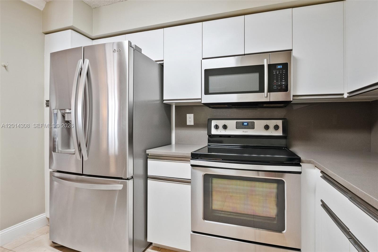MYSTIC POINTE TOWER 600 C - Residential Lease