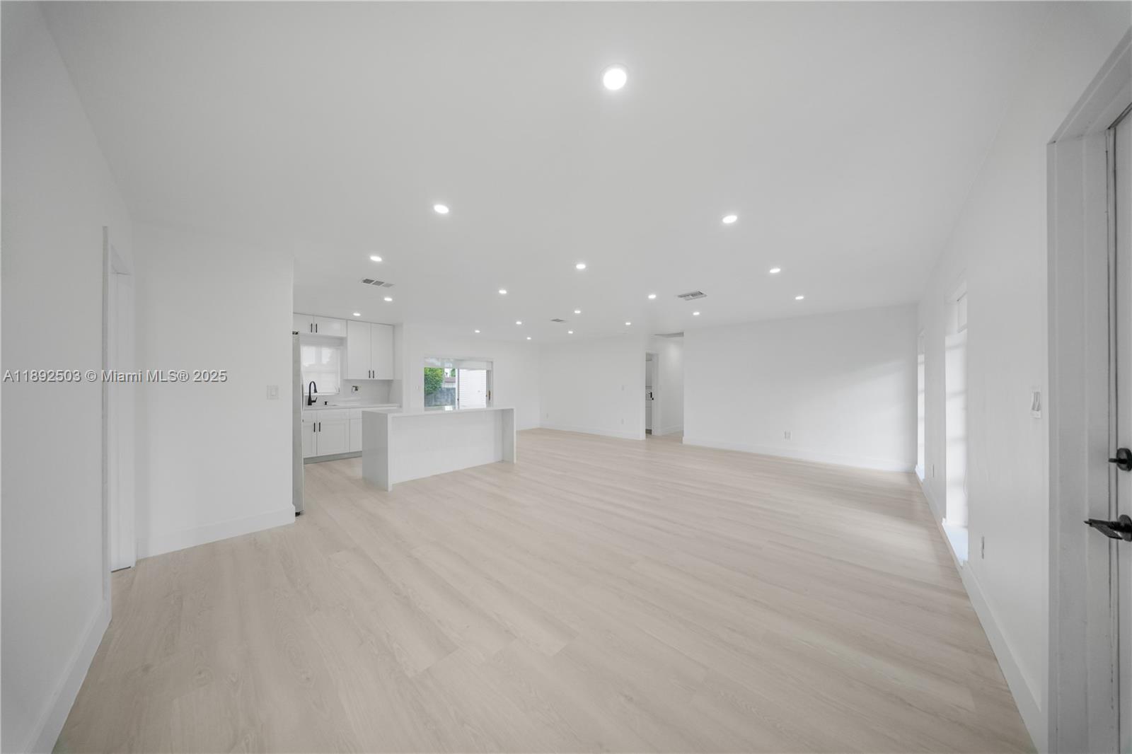 FAIRWAY ESTATES SEC SIX - Residential