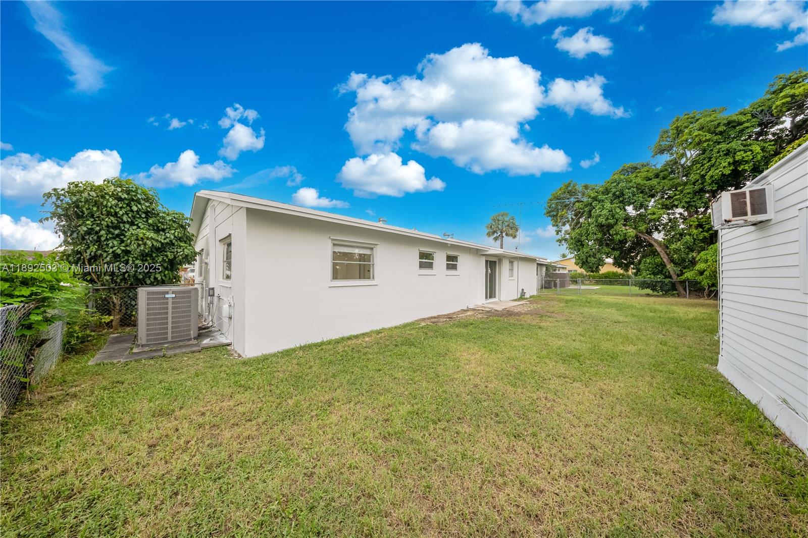 FAIRWAY ESTATES SEC SIX - Residential