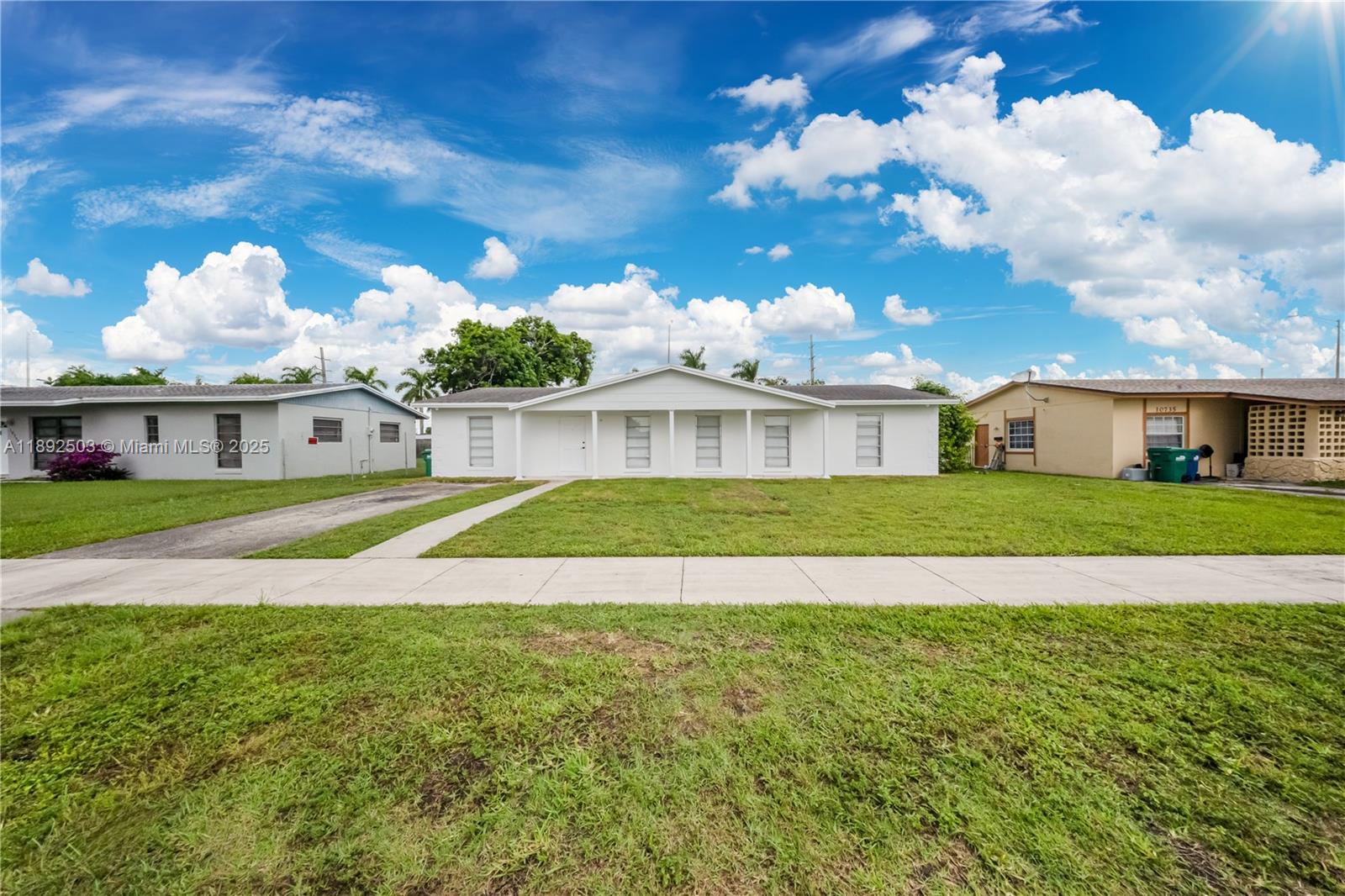 FAIRWAY ESTATES SEC SIX - Residential