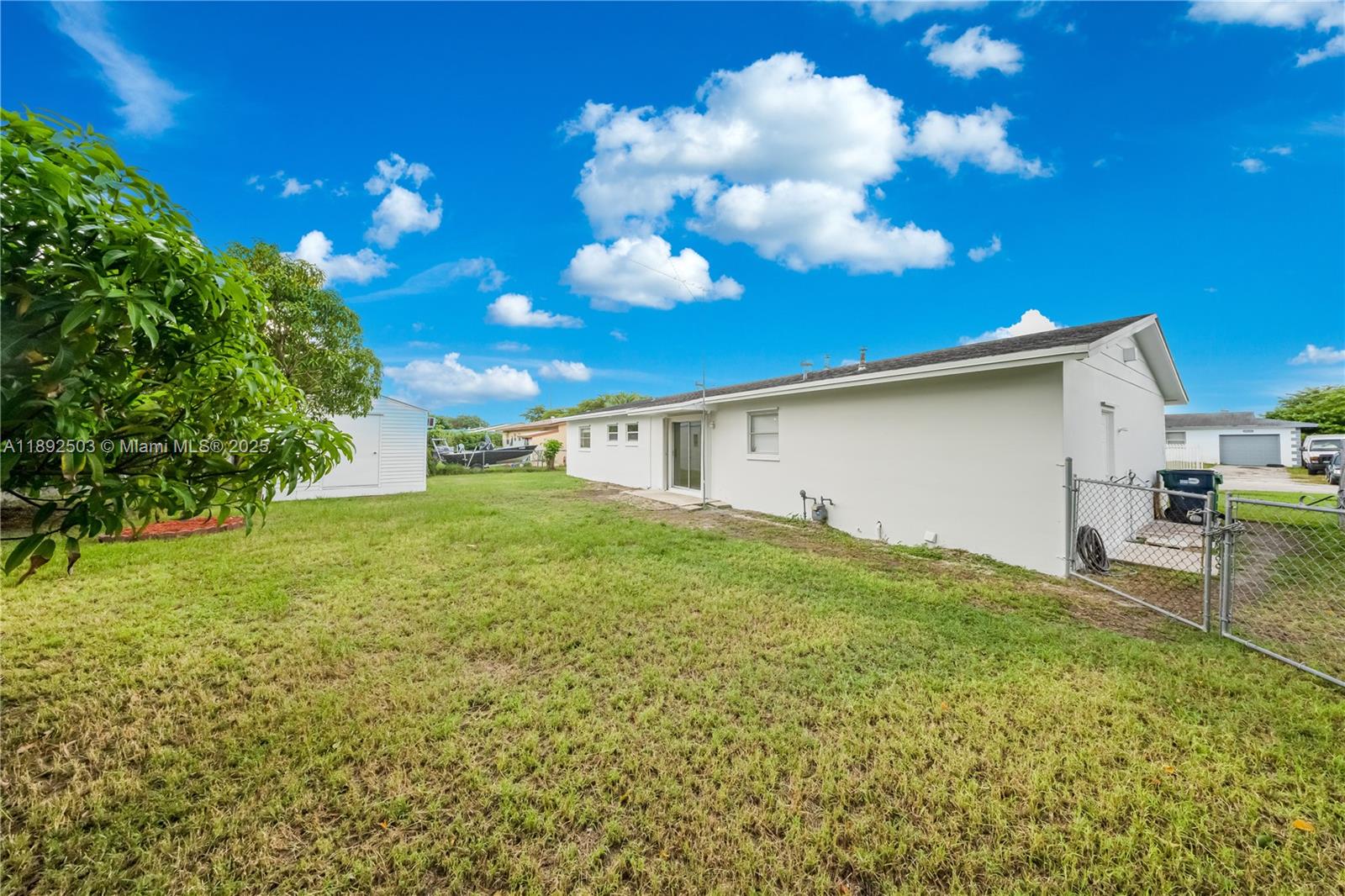 FAIRWAY ESTATES SEC SIX - Residential