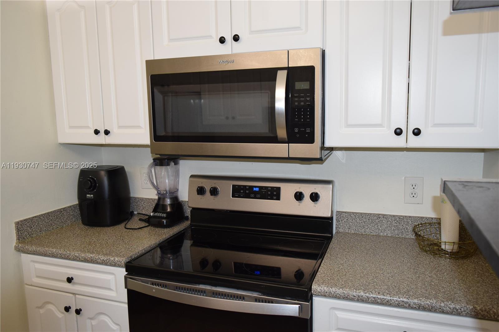 SAGA BAY GARDENS CONDO - Residential