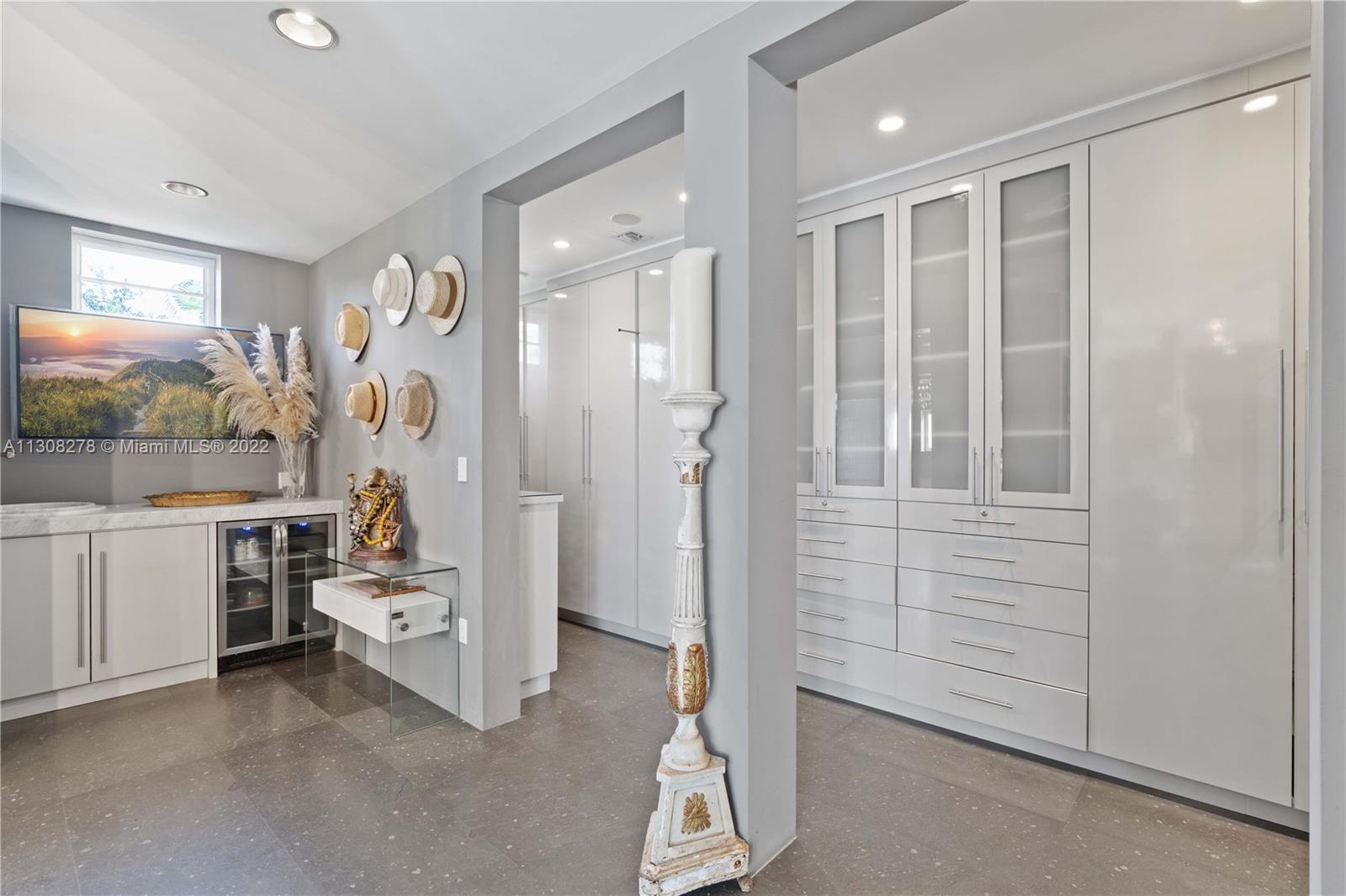AQUA AT ALLISON ISLAND - Residential