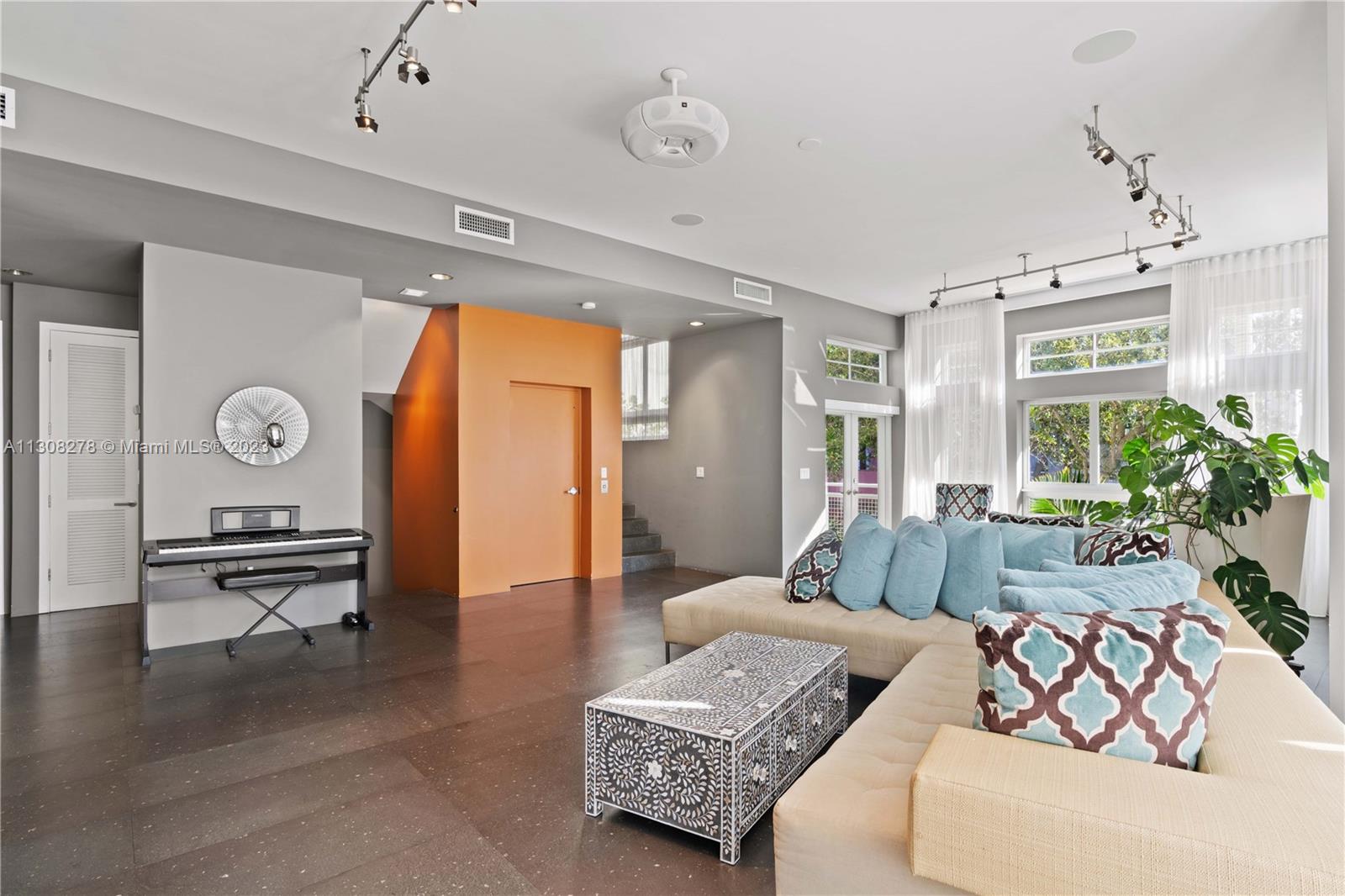 AQUA AT ALLISON ISLAND - Residential