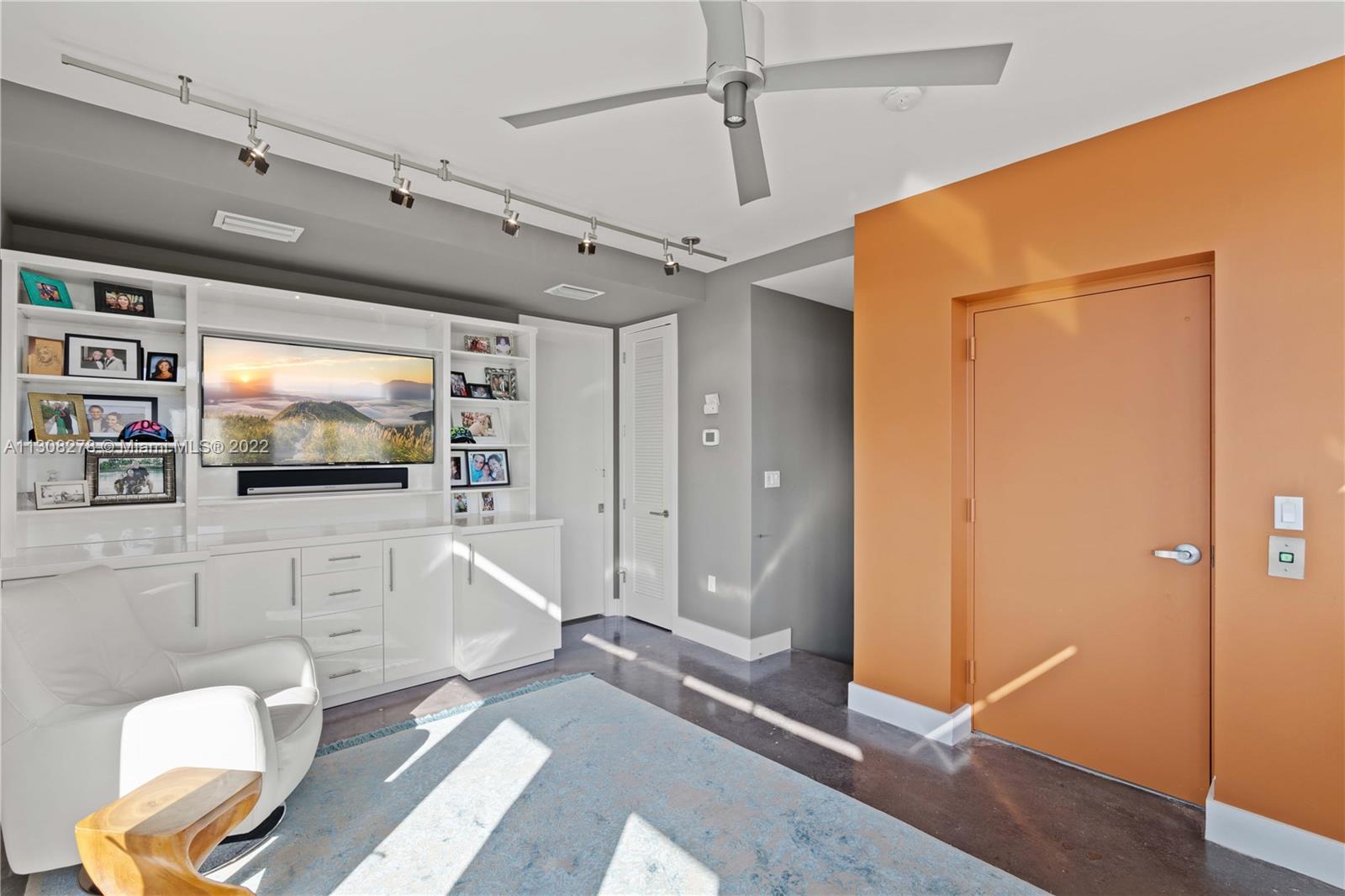 AQUA AT ALLISON ISLAND - Residential