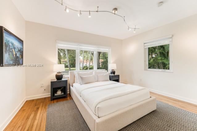 CORAL GABLES RIVIERA SEC - Residential