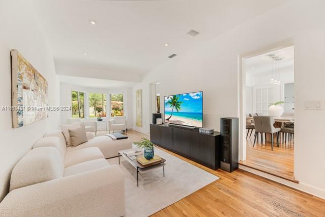 CORAL GABLES RIVIERA SEC - Residential