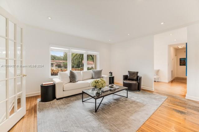 CORAL GABLES RIVIERA SEC - Residential