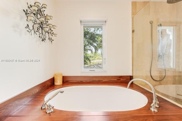 CORAL GABLES RIVIERA SEC - Residential