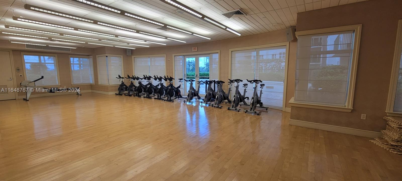 TURNBERRY VILLAGE SO TOWE - Residential