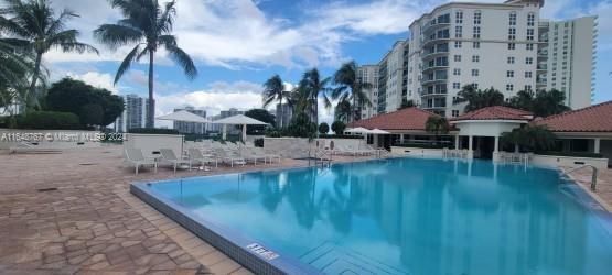 TURNBERRY VILLAGE SO TOWE - Residential