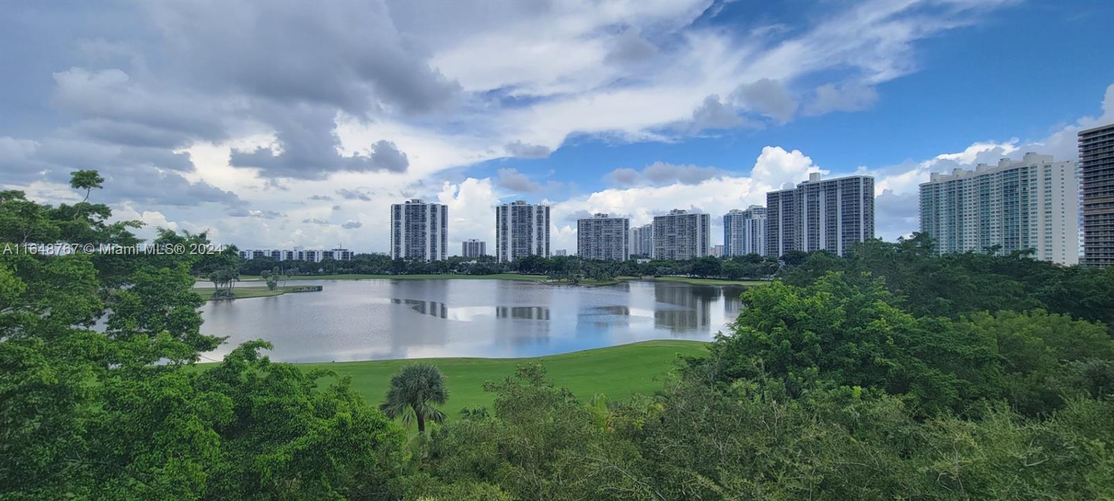 TURNBERRY VILLAGE SO TOWE - Residential