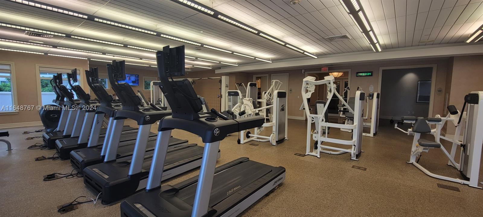 TURNBERRY VILLAGE SO TOWE - Residential