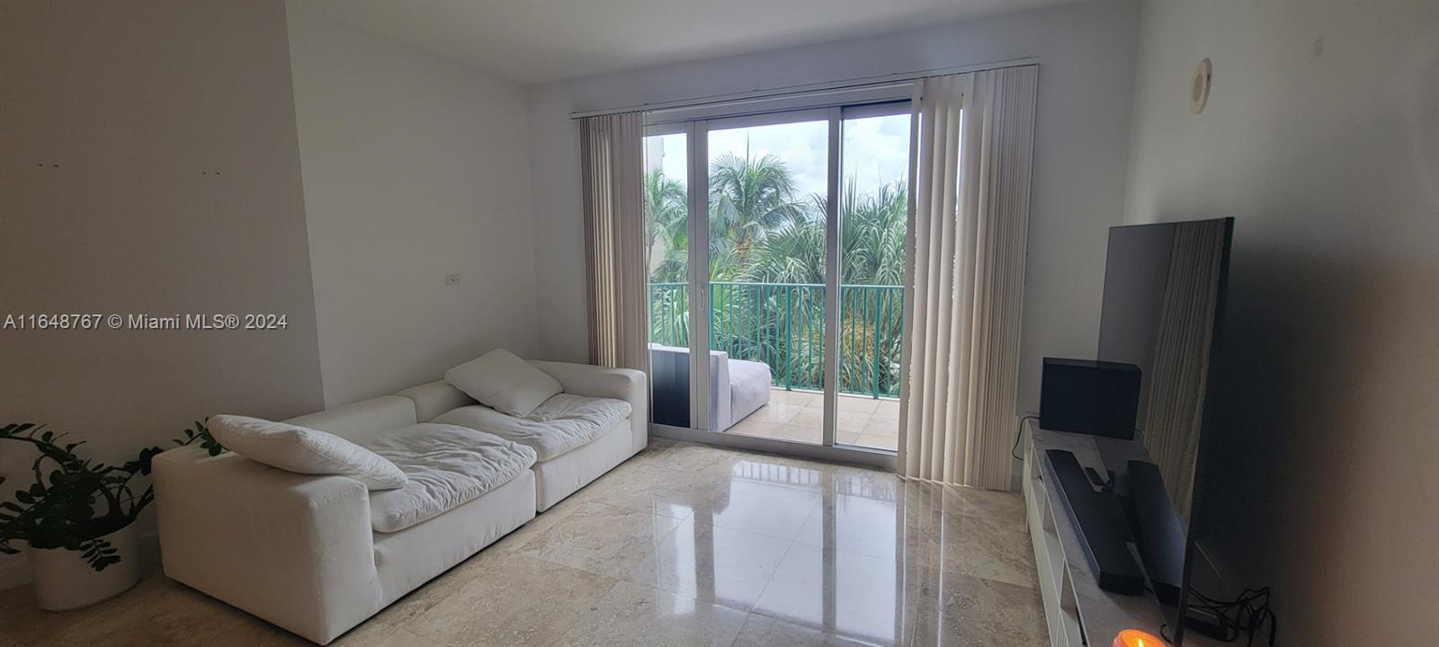 TURNBERRY VILLAGE SO TOWE - Residential
