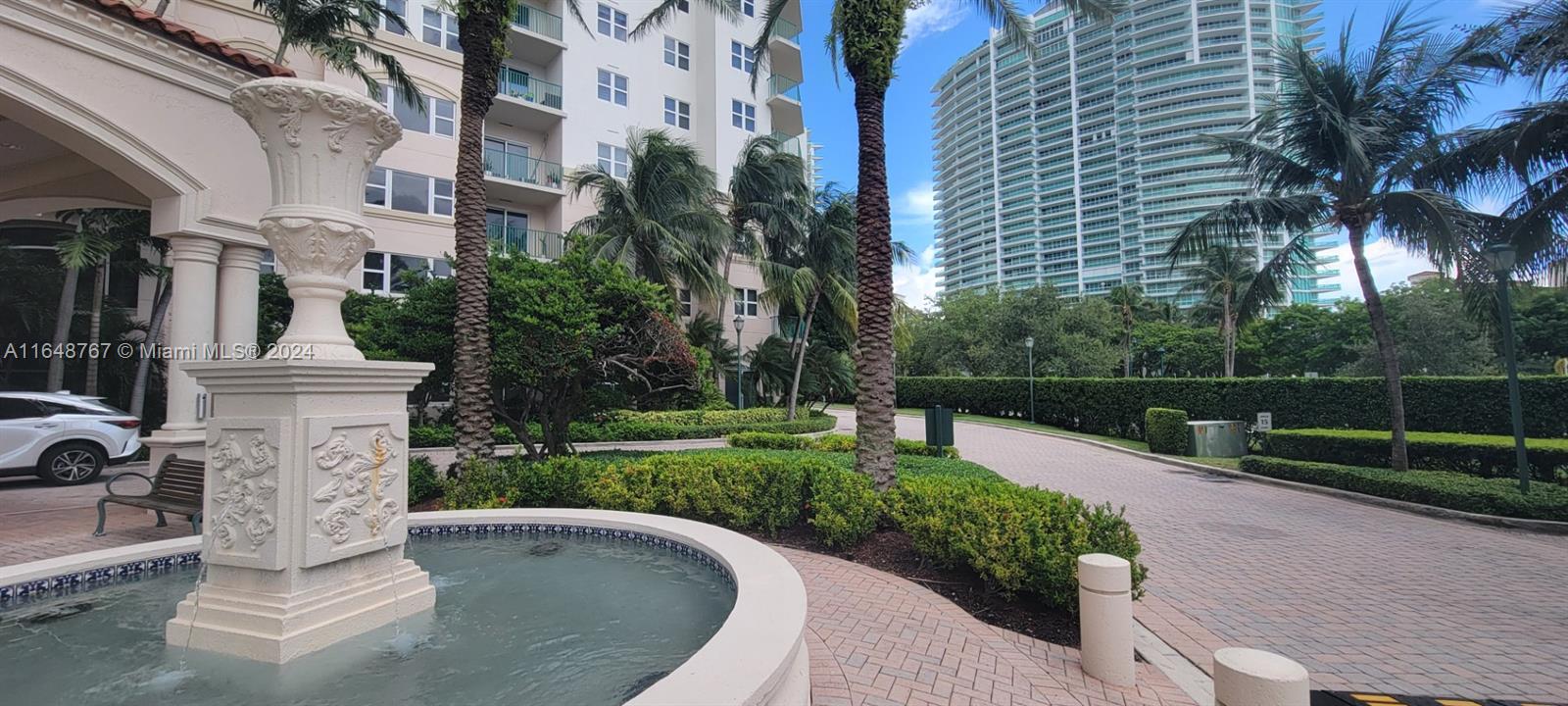 TURNBERRY VILLAGE SO TOWE - Residential