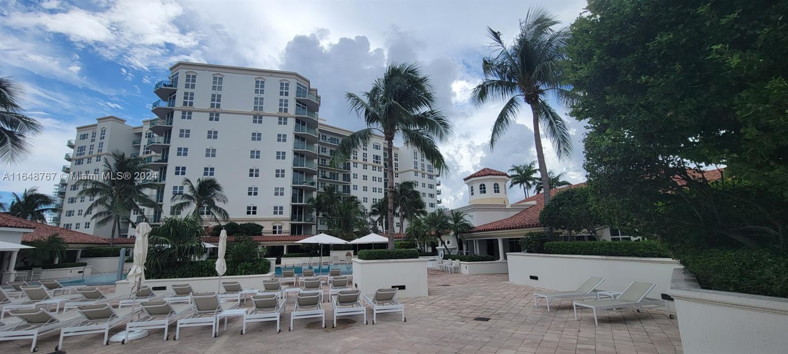 TURNBERRY VILLAGE SO TOWE - Residential
