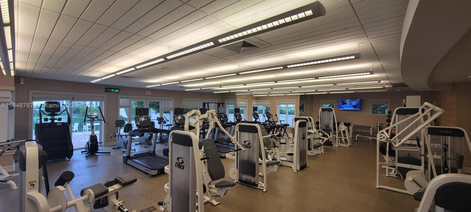 TURNBERRY VILLAGE SO TOWE - Residential