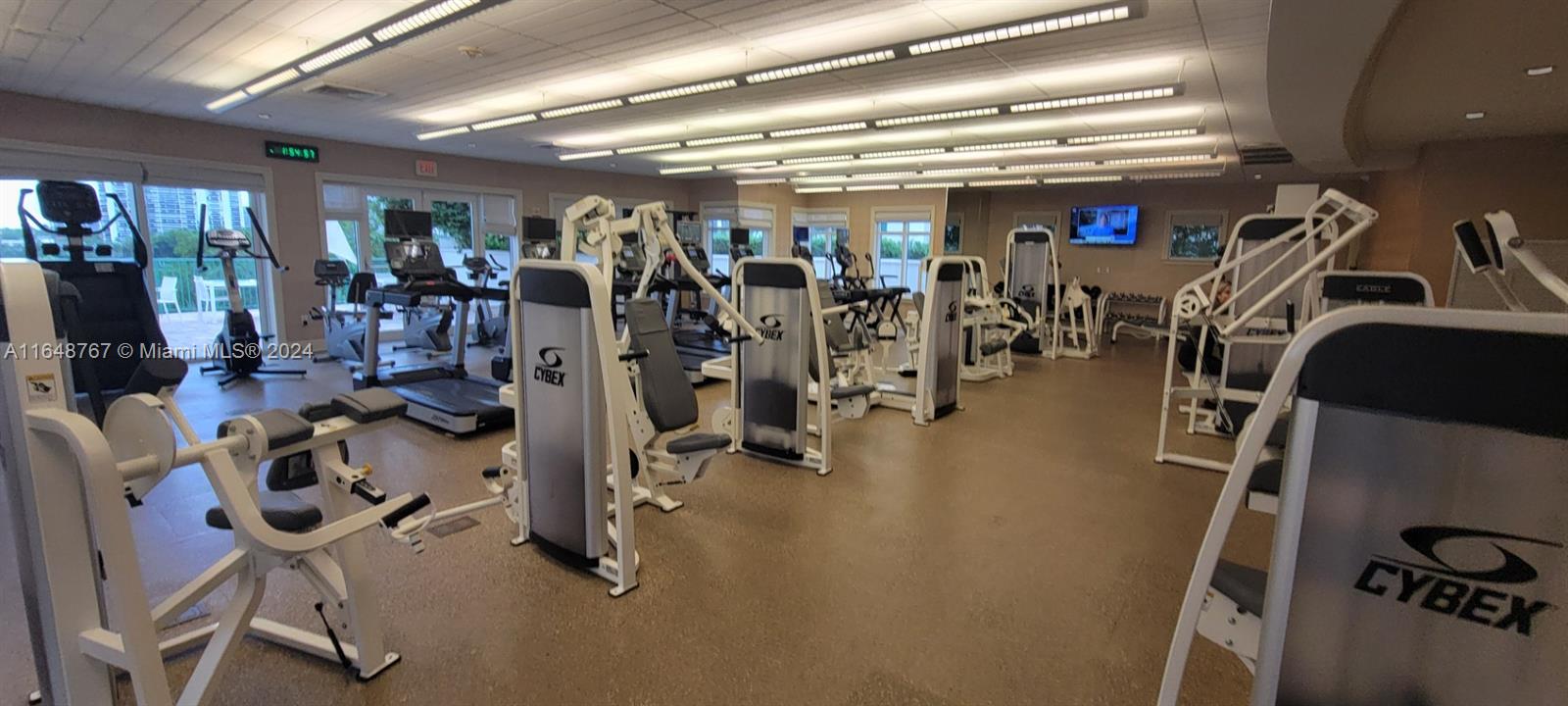 TURNBERRY VILLAGE SO TOWE - Residential