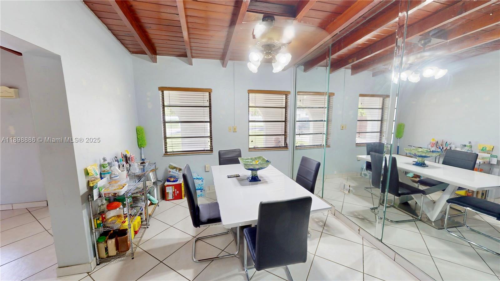 9940 SW 48th St, Miami, FL, 33165/$660,000 4 9940 SW 48th St