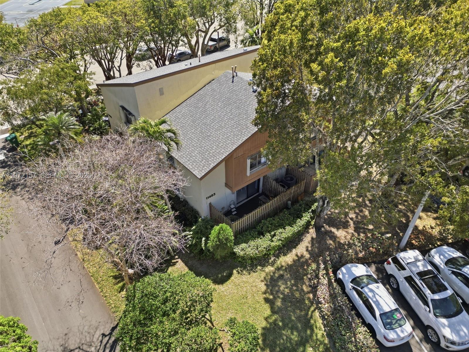 GREENGLADES CONDO 1 - Residential