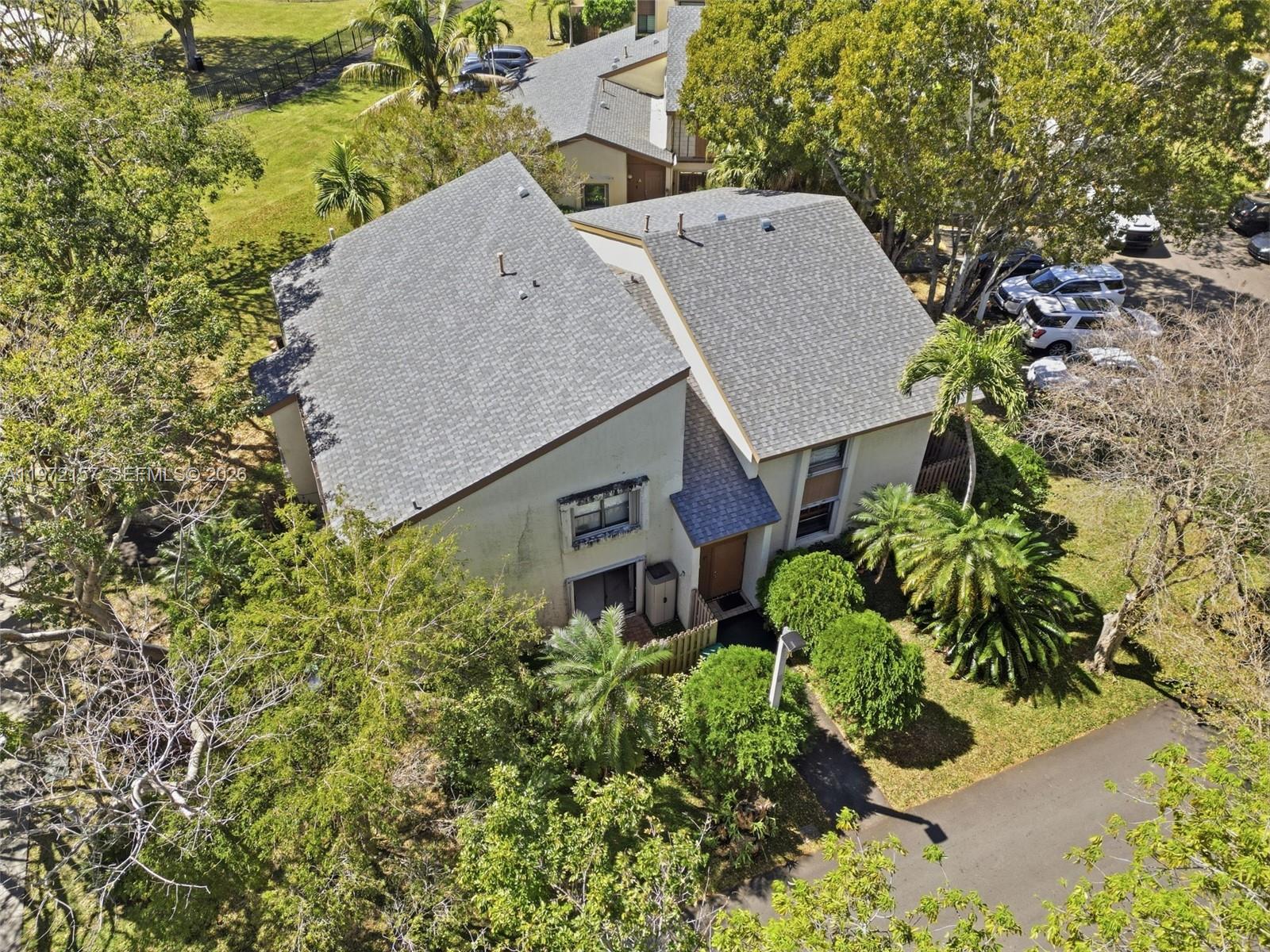 GREENGLADES CONDO 1 - Residential