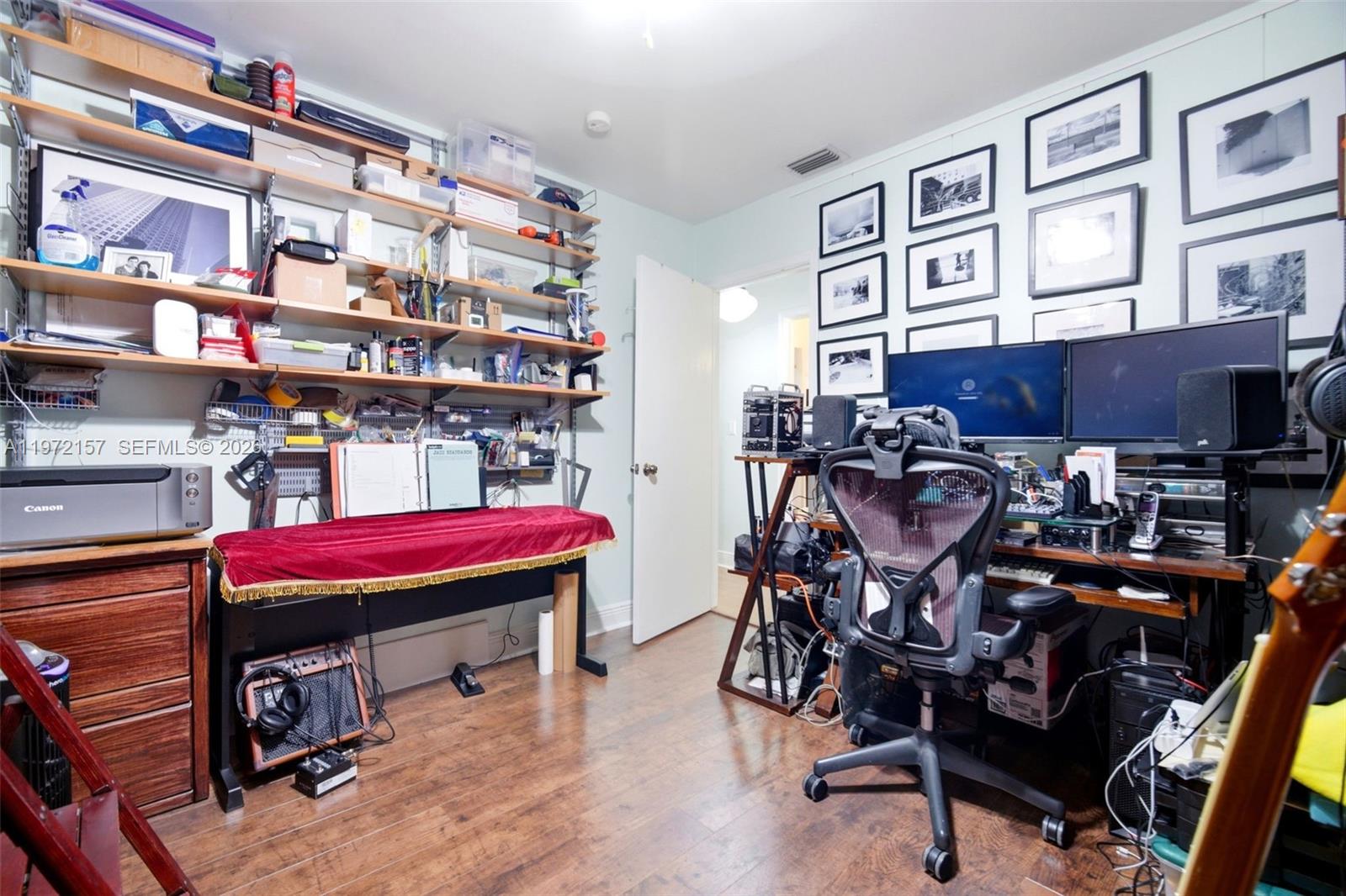 GREENGLADES CONDO 1 - Residential