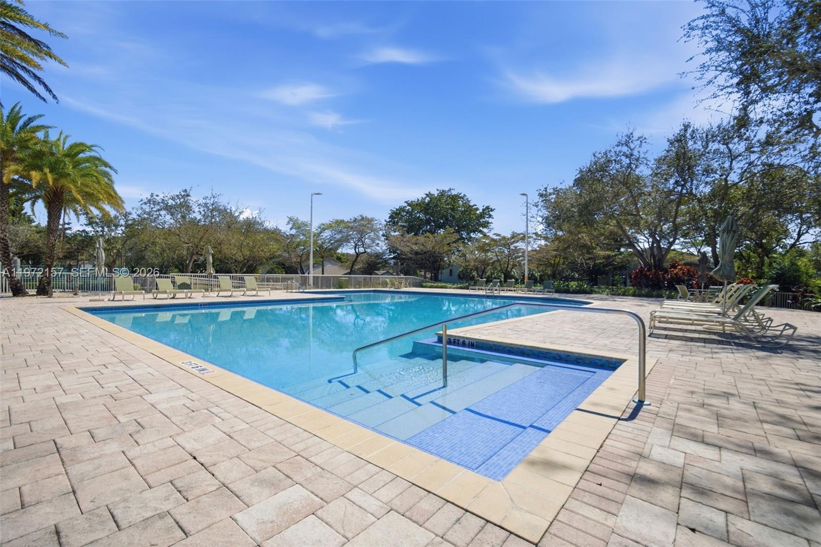 GREENGLADES CONDO 1 - Residential