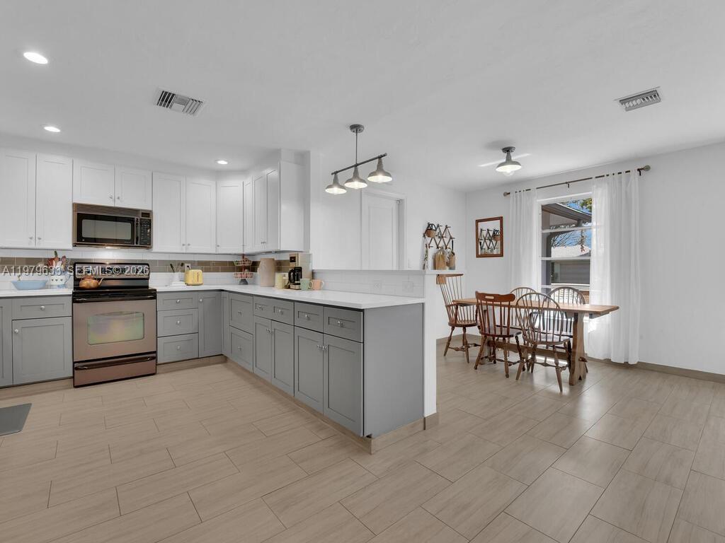 TANGLEWOOD - Residential