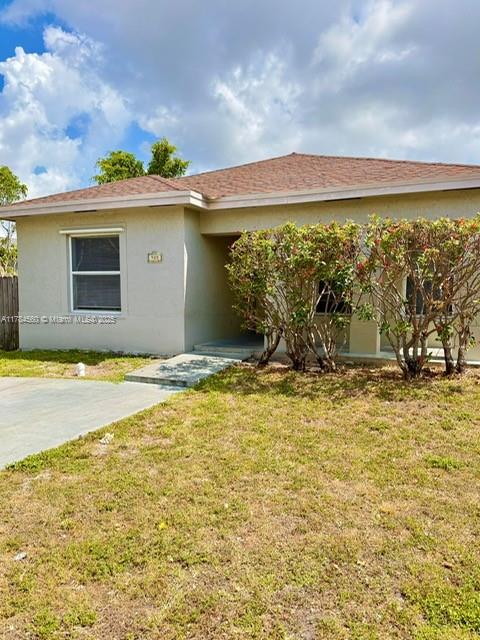 Rental Property at 905 Foster Rd, Hallandale Beach, Broward County, Florida - Bedrooms: 4 
Bathrooms: 3  - $3,550 MO.