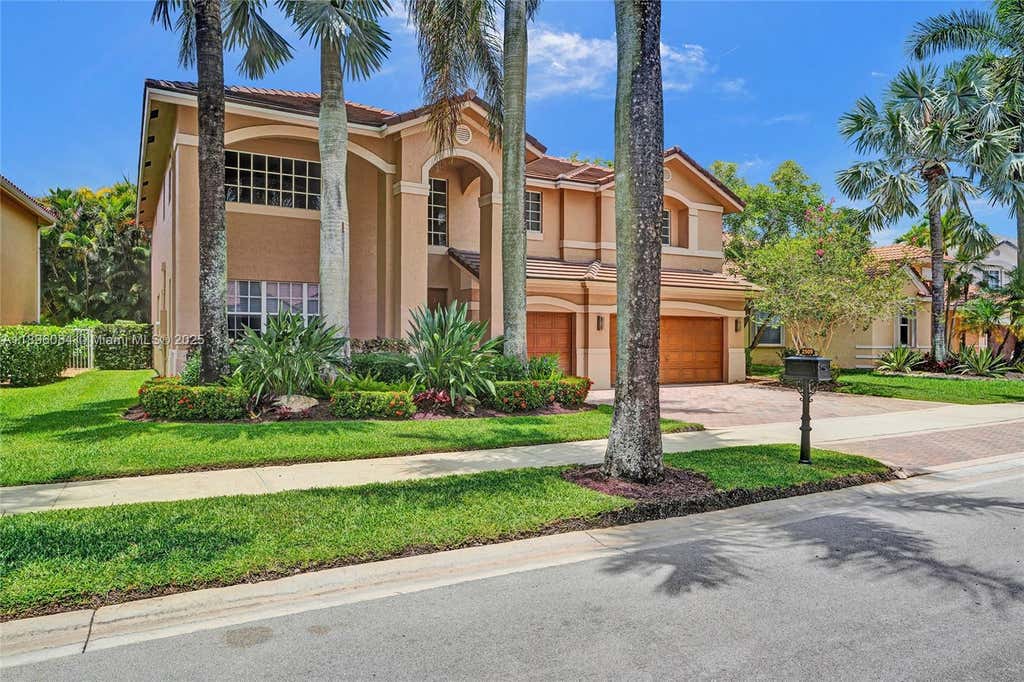 Photo of 2509 Hunters Run Way, Weston, FL 33327 (MLS # A11896084)