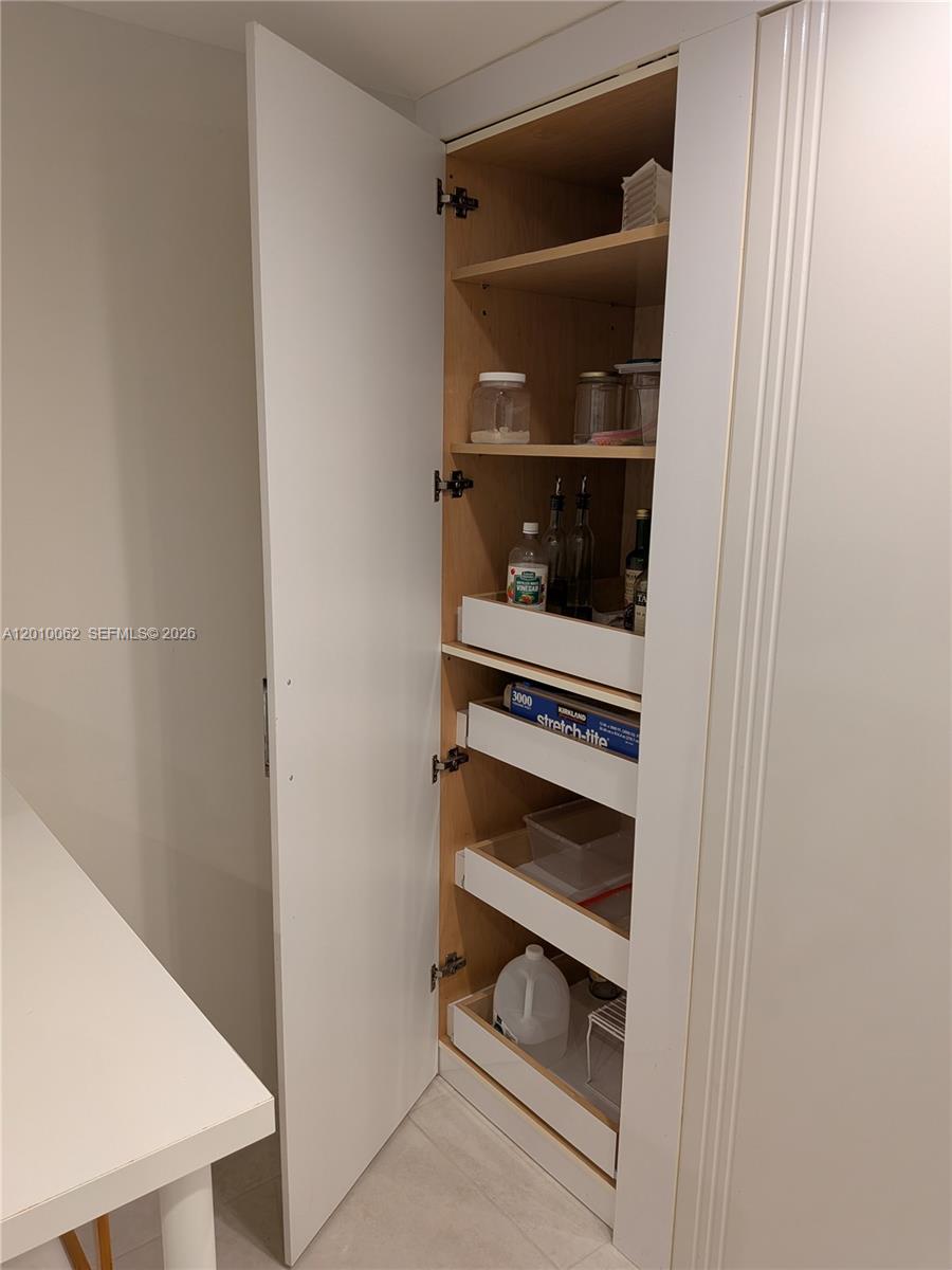 KENLAND BEND SOUTH CONDO - Residential