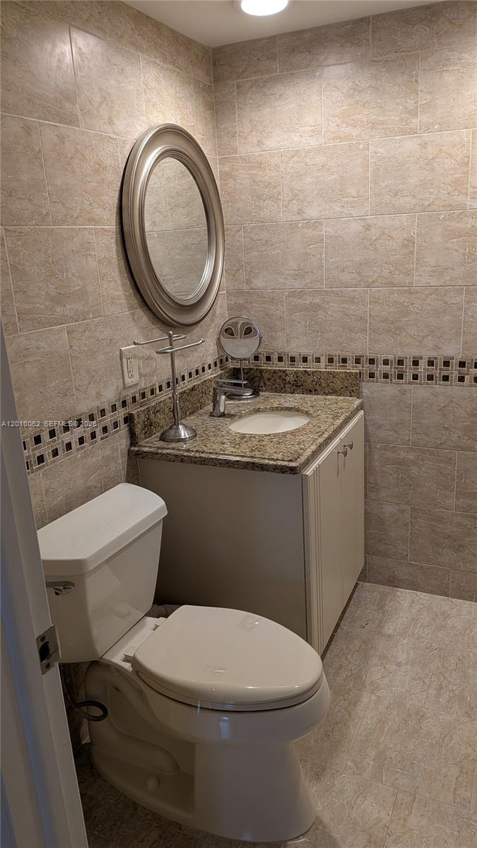 KENLAND BEND SOUTH CONDO - Residential