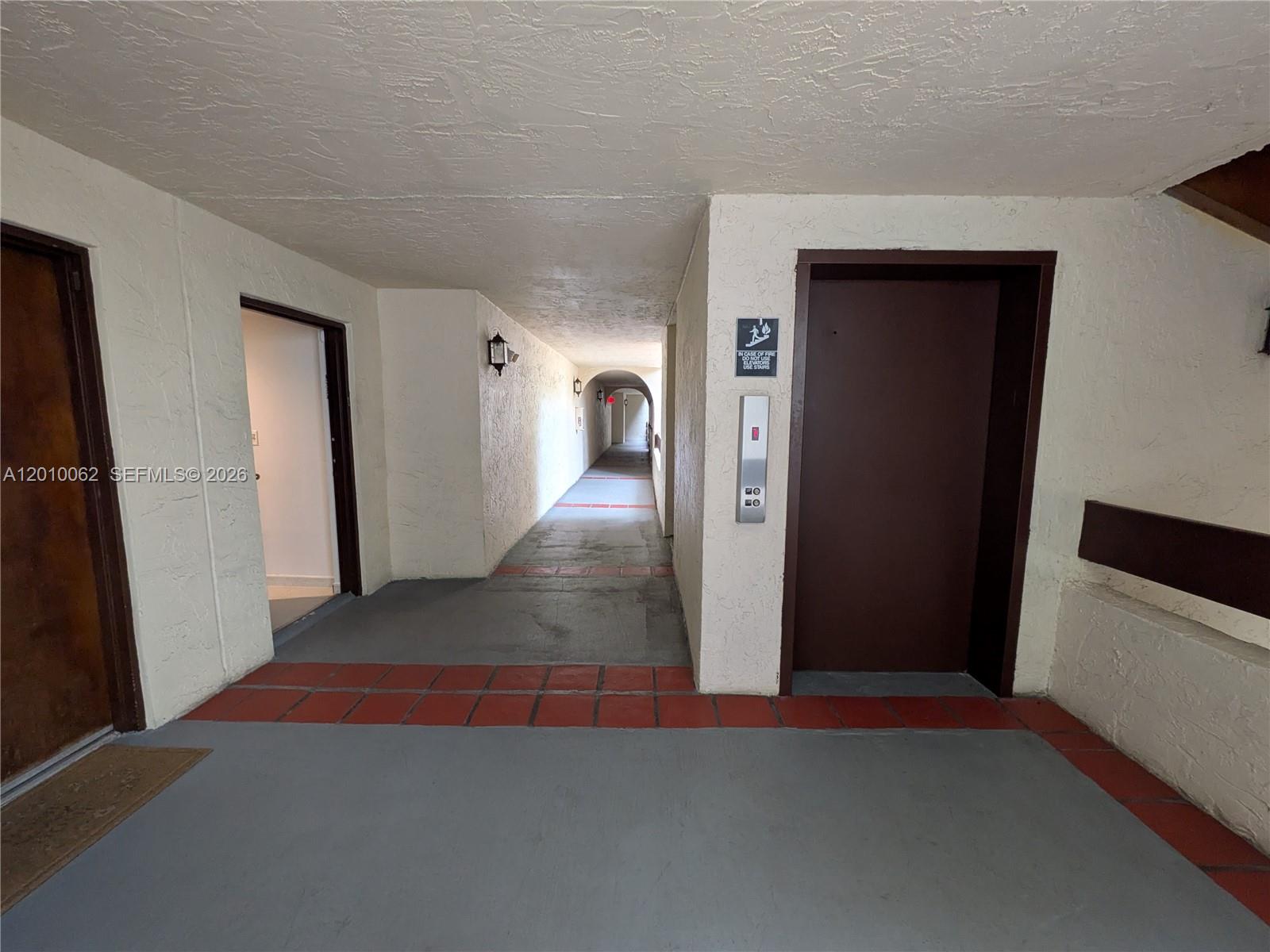 KENLAND BEND SOUTH CONDO - Residential