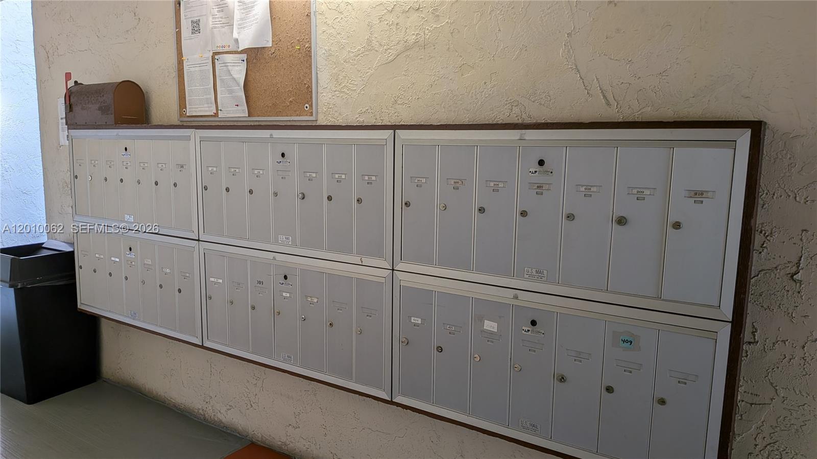 KENLAND BEND SOUTH CONDO - Residential