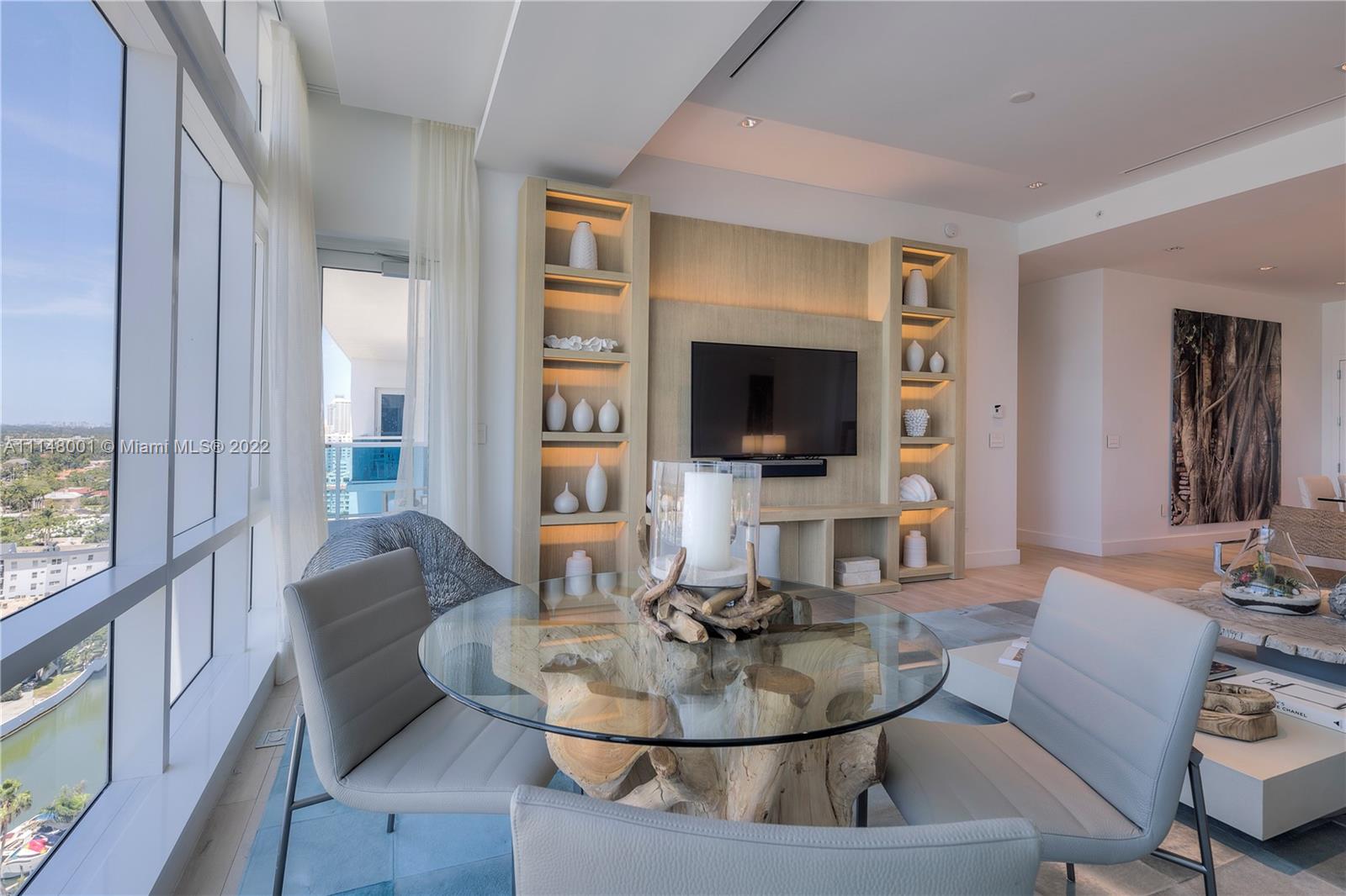 1 Hotel & Homes - Residential