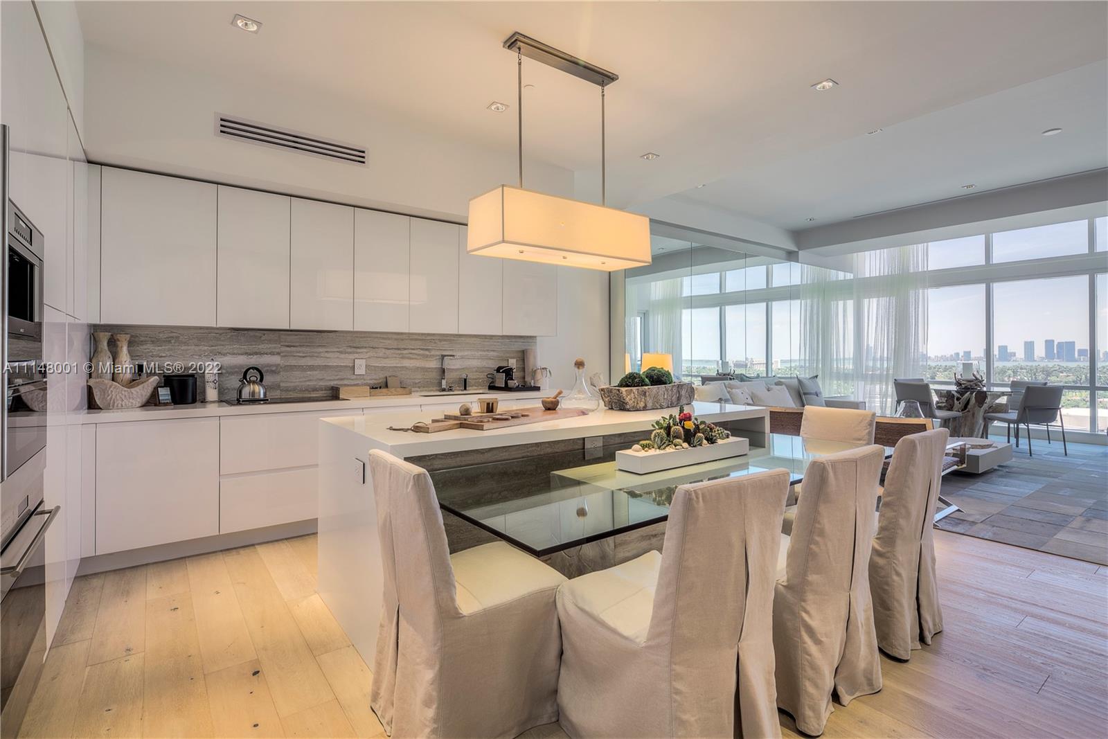 1 Hotel & Homes - Residential