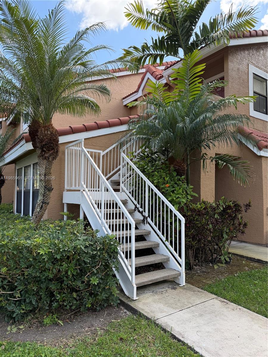 BISCAYNE BEACH CLUB CONDO - Residential