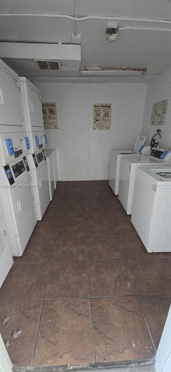SAGA BAY GARDENS CONDO - Residential