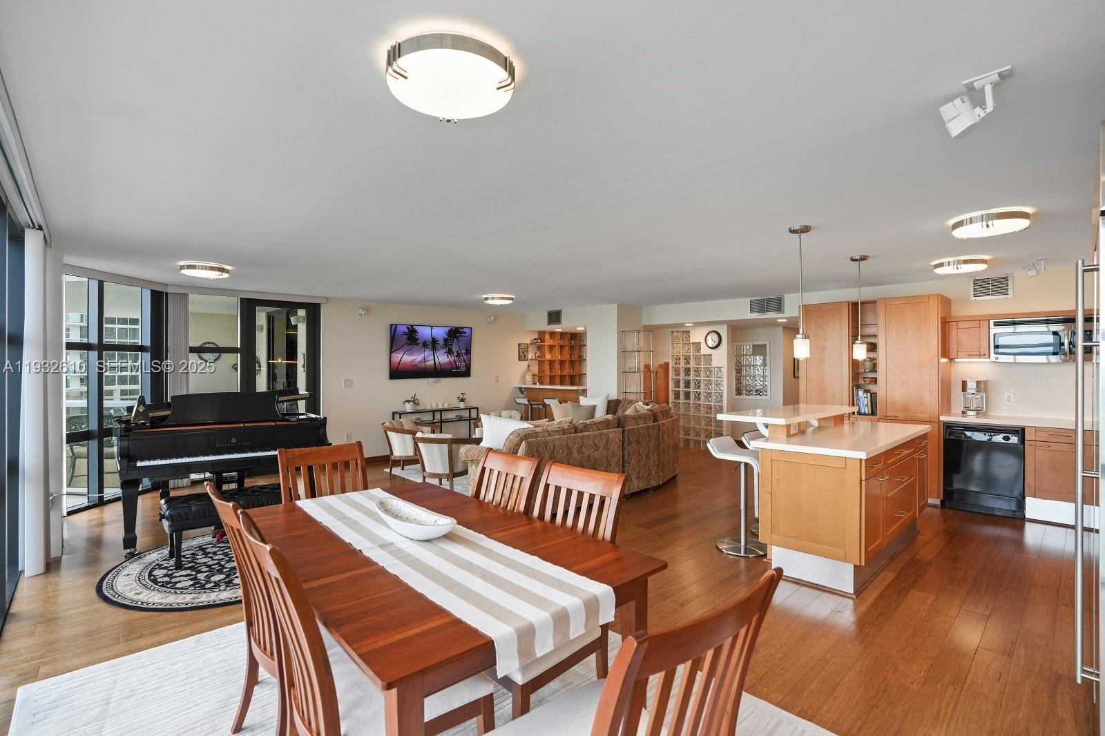 MAR DEL PLATA CONDO - Residential