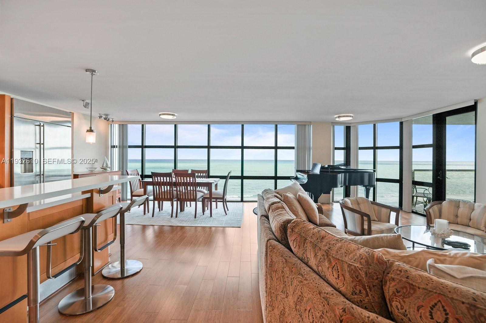 MAR DEL PLATA CONDO - Residential