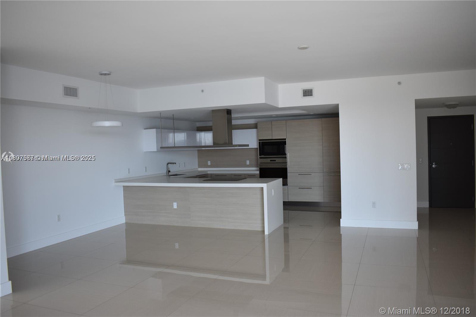 17301 Biscayne Blvd 1407