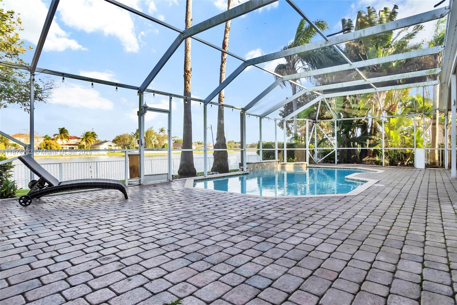 VULCAN MATERIALS COMPANY - Residential Lease