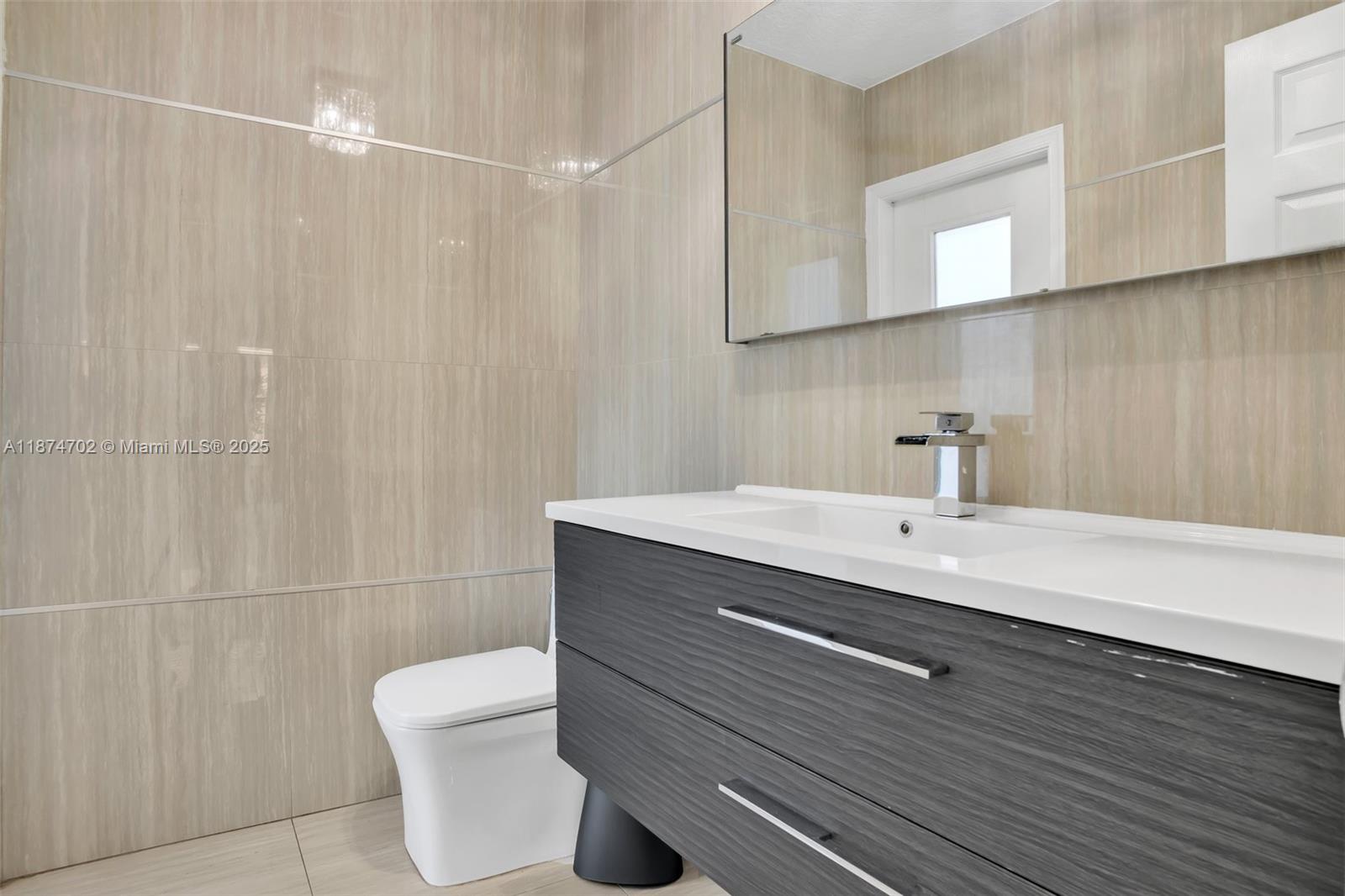 VULCAN MATERIALS COMPANY - Residential Lease