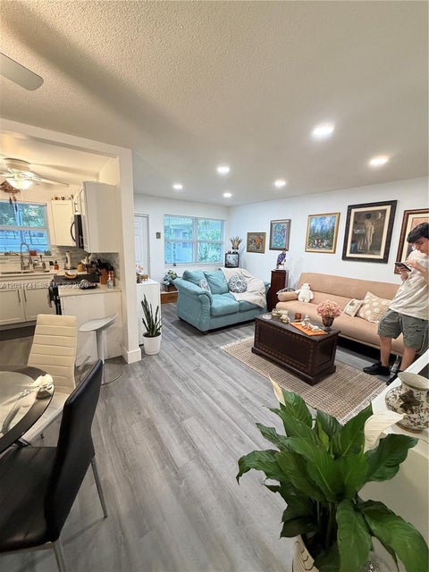 Photo of 3500 Harrison ST #4, Hollywood, FL 33021 (MLS # A12031741)